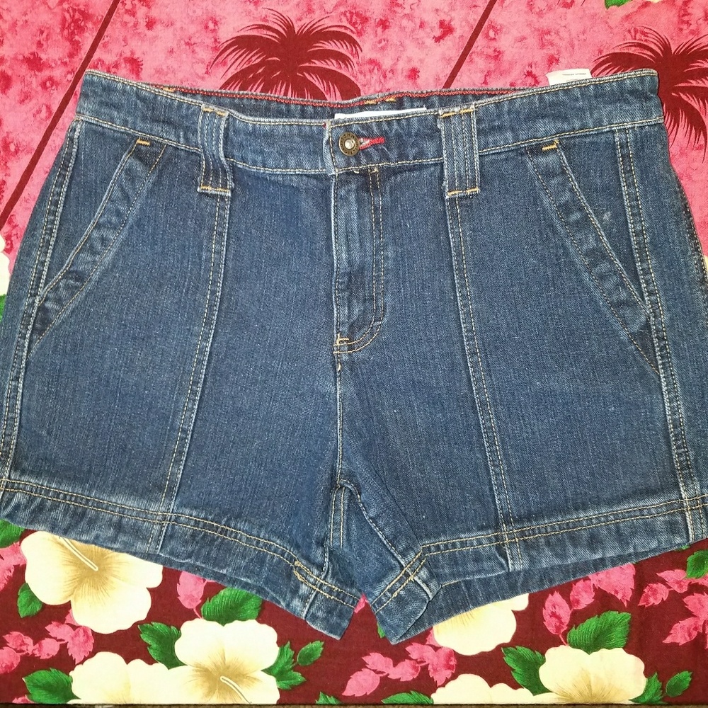 TOMMY HILFIGER JEAN SHORTS 10